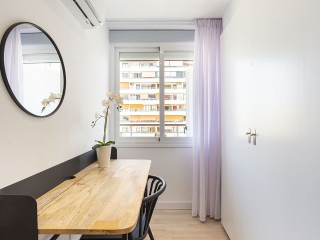 2 Bedrooms Apartment in Torremolinos Centro