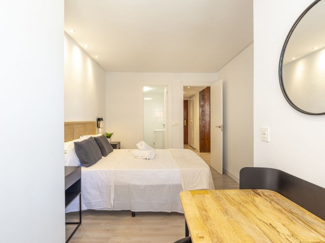 2 Bedrooms Apartment in Torremolinos Centro