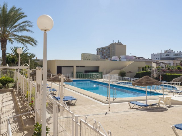 2 Bedrooms Apartment in Torremolinos Centro