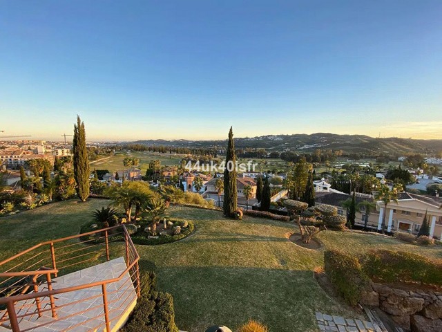 8 Makuuhuoneen Huvila Mijas Golf