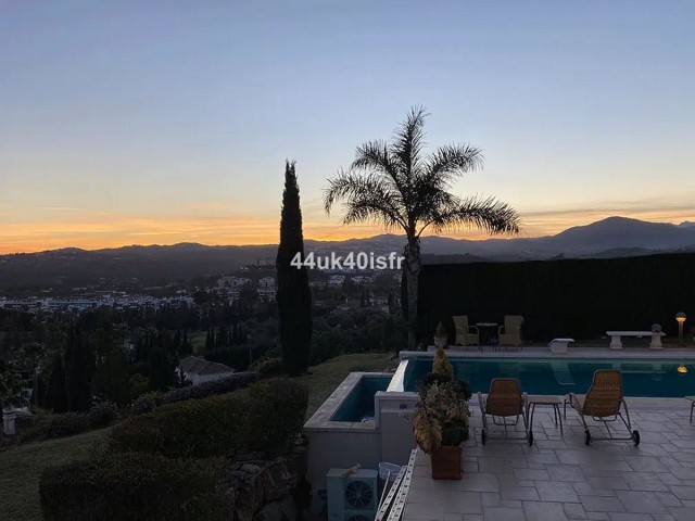 8 Makuuhuoneen Huvila Mijas Golf