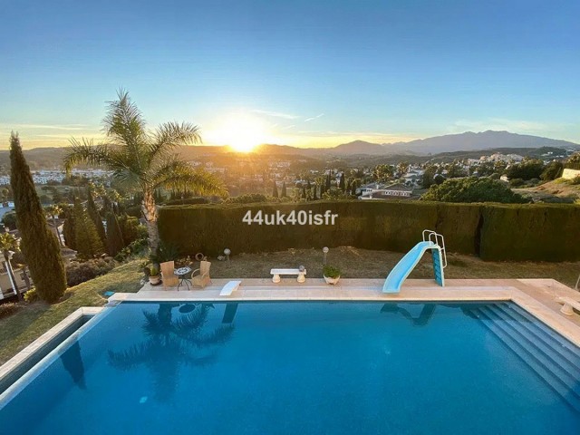 8 Makuuhuoneen Huvila Mijas Golf