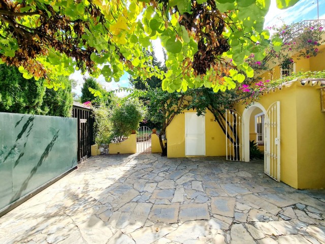 4 Sovrums Villa i Ojén