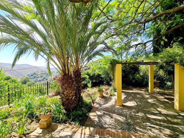 4 Sovrums Villa i Ojén