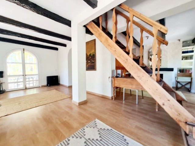 4 Sovrums Villa i Ojén