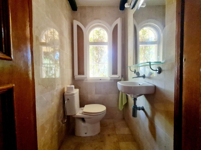 4 Sovrums Villa i Ojén