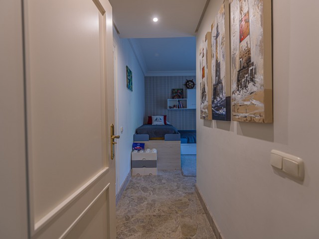 3 Soveroms Leilighet i Nueva Andalucía