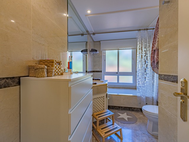 3 Soveroms Leilighet i Nueva Andalucía