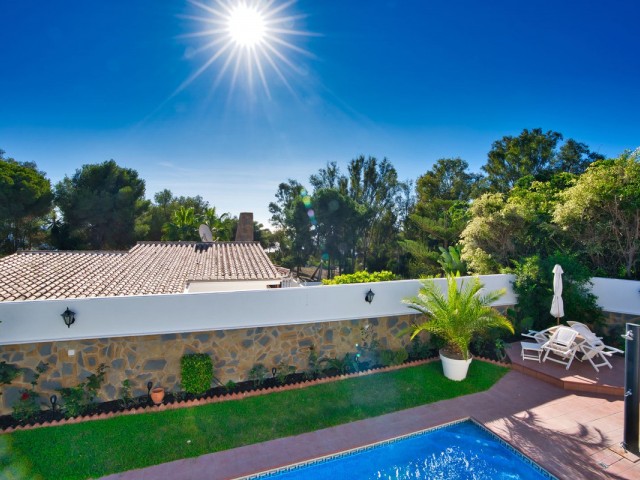 Villa con 4 Dormitorios  en Torrenueva