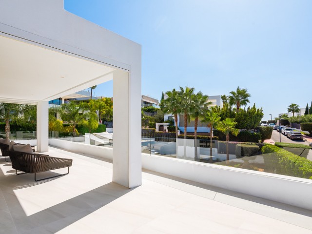 7 Soveroms Villa i Nueva Andalucía