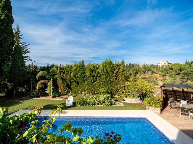 4 Bedrooms Villa in Elviria