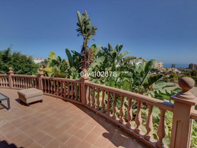 6 Bedrooms Villa in Benalmadena Costa