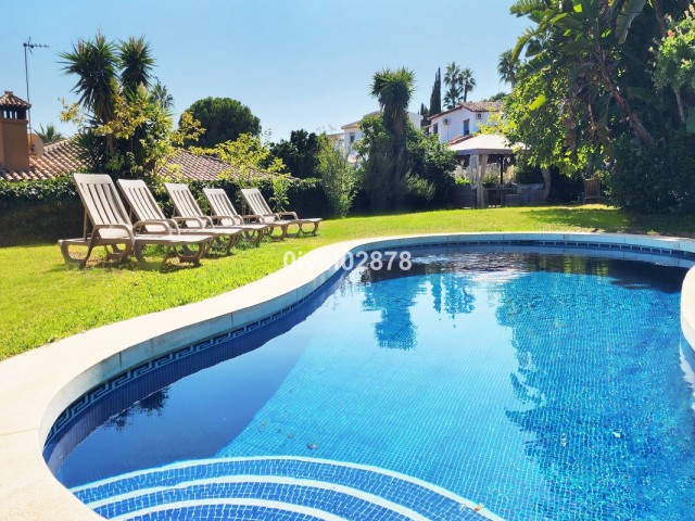 6 Bedrooms Villa in Benalmadena Costa