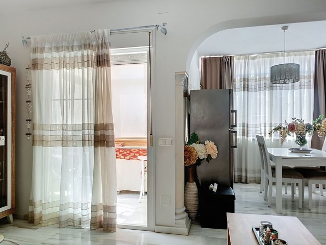 Maison mitoyenne avec 3 Chambres  à Fuengirola