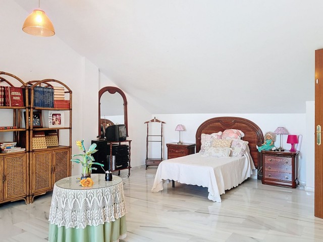 Maison mitoyenne avec 3 Chambres  à Fuengirola