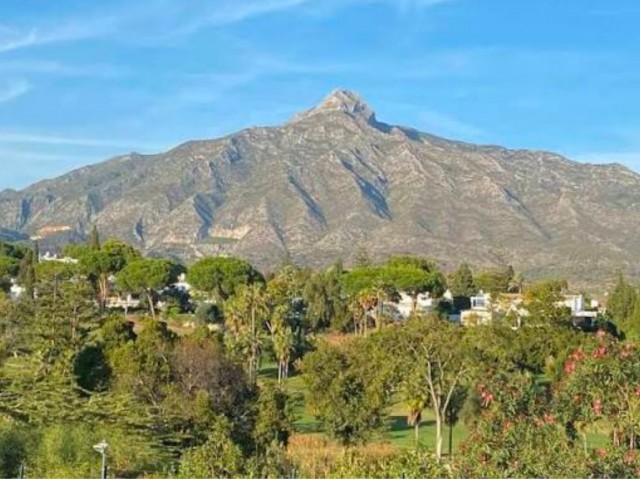 2 Soveroms Leilighet i Nueva Andalucía