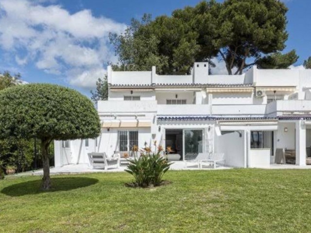 2 Soveroms Leilighet i Nueva Andalucía