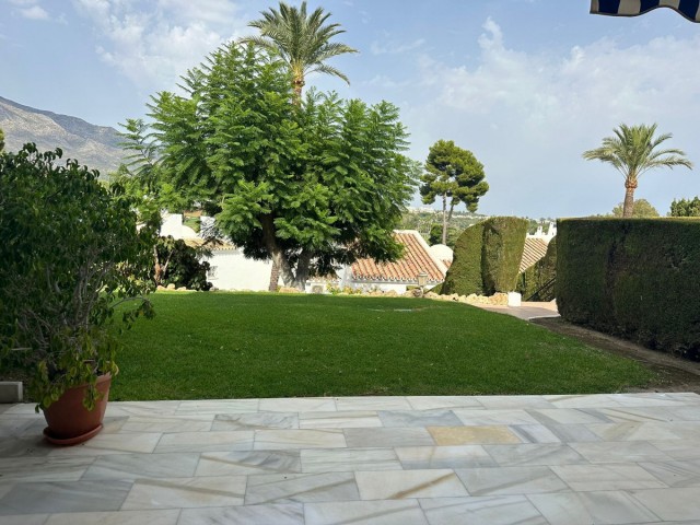 2 Soveroms Leilighet i Nueva Andalucía