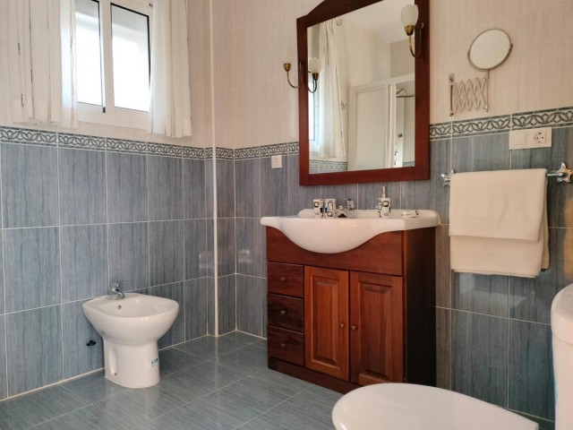 7 Bedrooms Villa in Benalmadena