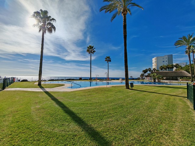 2 Bedrooms Apartment in Calahonda