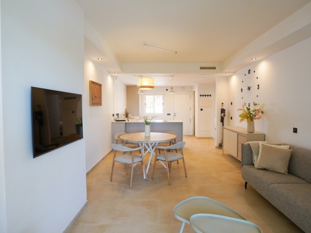 2 Soveroms Leilighet i Nueva Andalucía