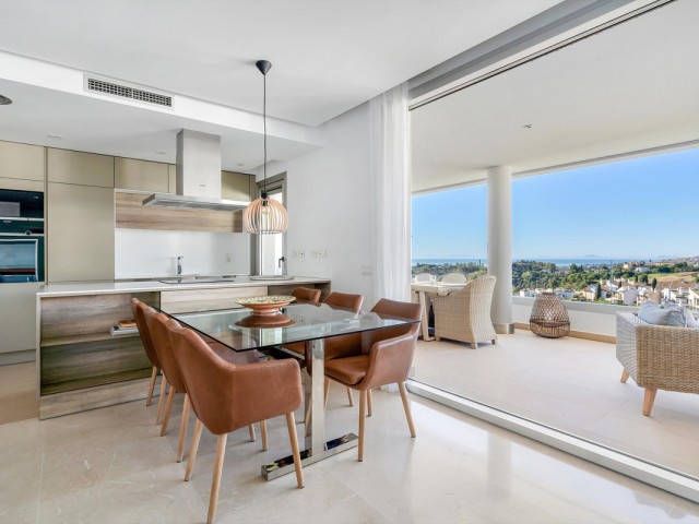 3 Bedrooms Apartment in Benahavís