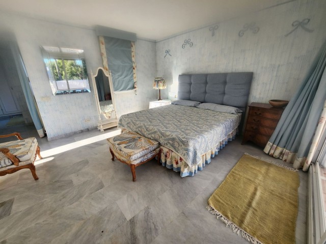 3 Makuuhuoneen Huoneisto Guadalmina Baja