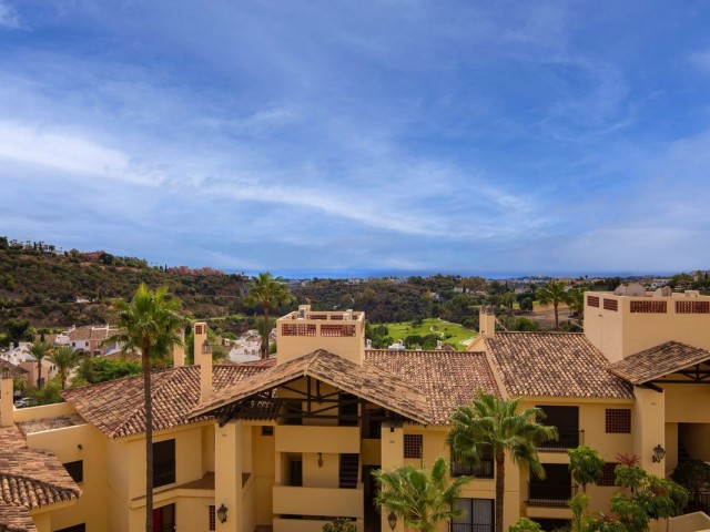 3 Bedrooms Apartment in Benahavís