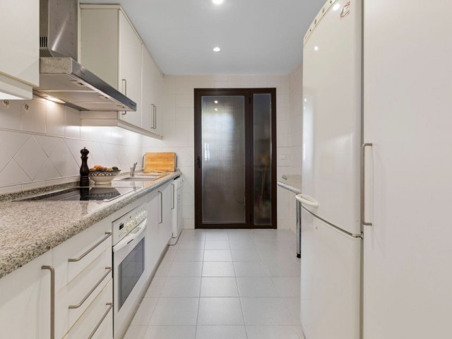 3 Bedrooms Apartment in Benahavís