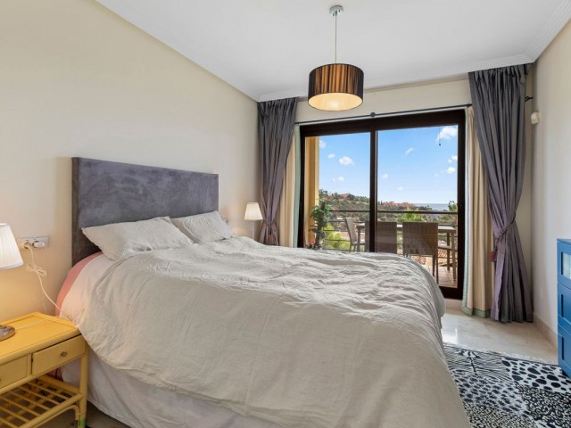 3 Bedrooms Apartment in Benahavís