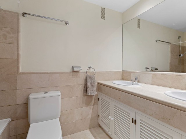 3 Bedrooms Apartment in Benahavís