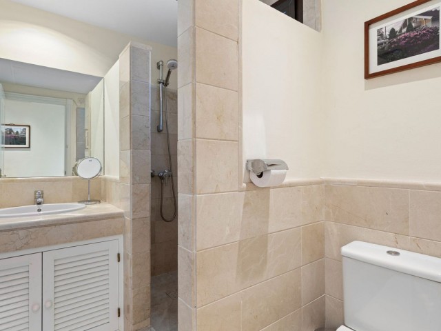 3 Bedrooms Apartment in Benahavís