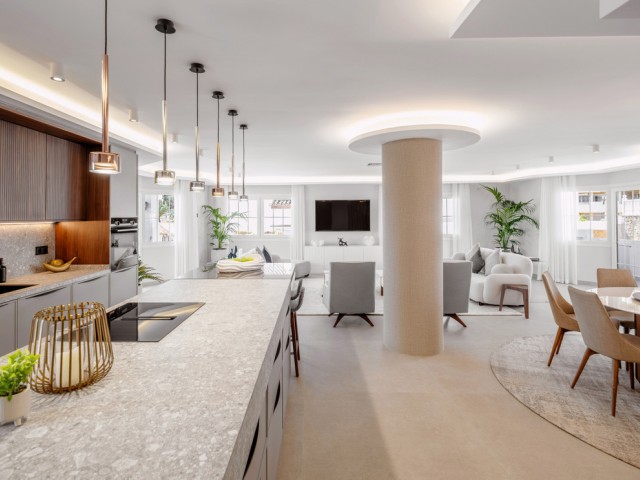 Ático con 5 Dormitorios  en Nueva Andalucía