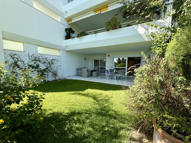 2 Slaapkamer Appartement in Guadalmina Baja