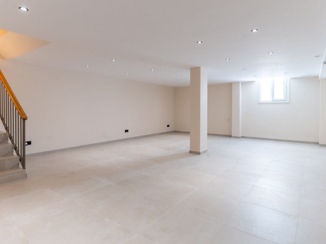 4 Bedrooms Townhouse in New Golden Mile