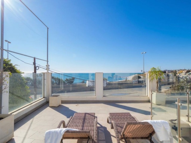 Villa avec 6 Chambres  à El Chaparral