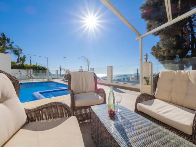 Villa avec 6 Chambres  à El Chaparral