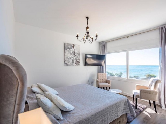 Villa avec 6 Chambres  à El Chaparral