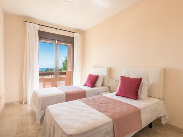 3 Bedrooms Townhouse in Estepona