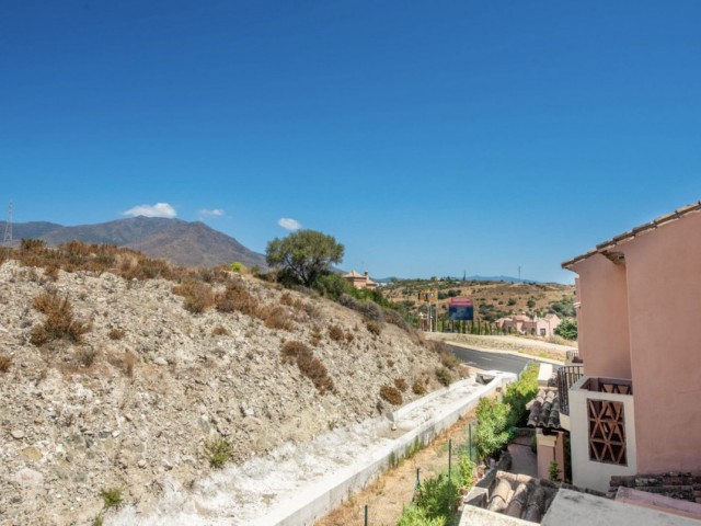3 Bedrooms Townhouse in Estepona