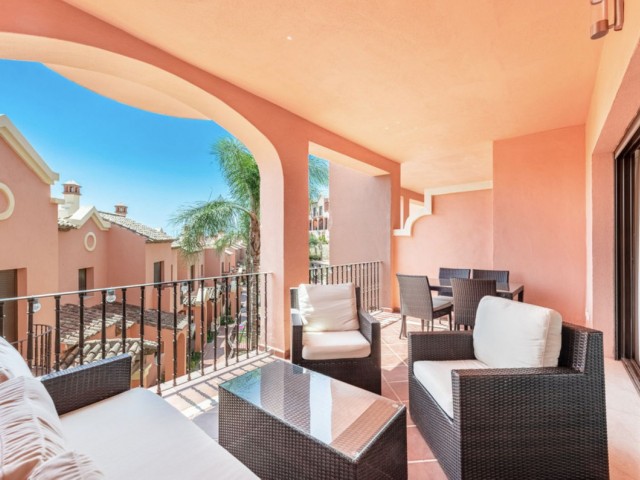 3 Bedrooms Townhouse in Estepona