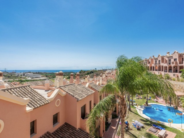 3 Bedrooms Townhouse in Estepona