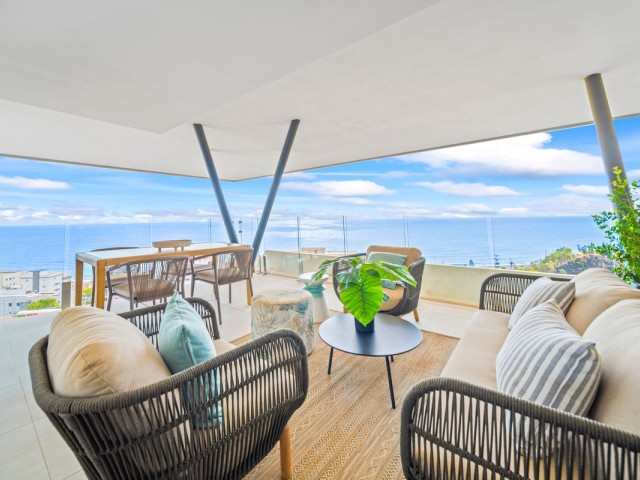 2 Bedrooms Apartment in Fuengirola