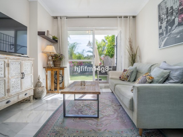 Apartment, Nueva Andalucia, R5209372