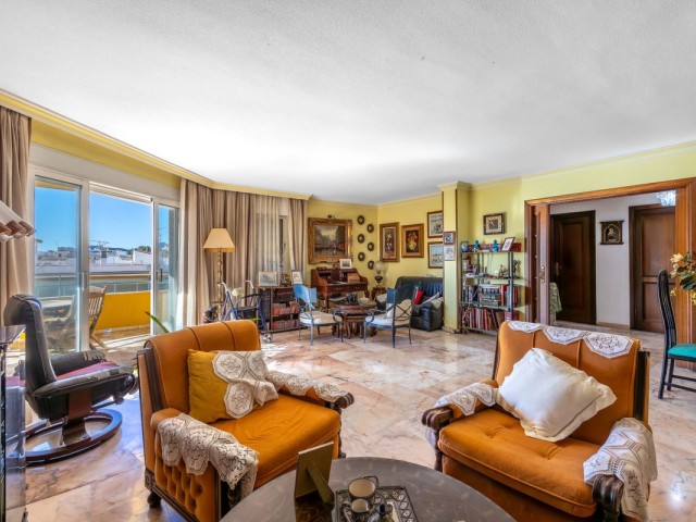 Appartement avec 6 Chambres  à Fuengirola