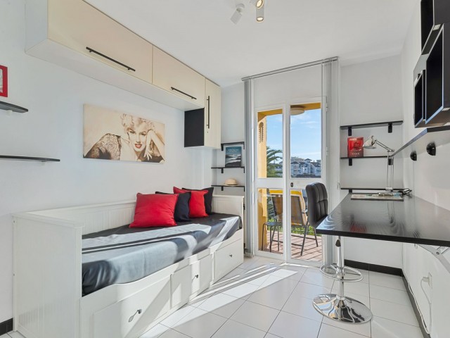 2 Bedrooms Apartment in Fuengirola