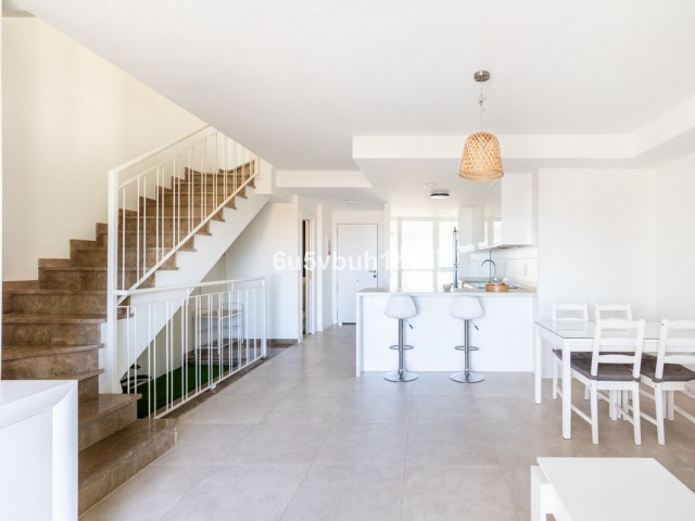 Maison mitoyenne avec 3 Chambres  à Benalmadena Costa