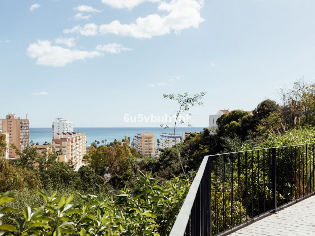 Maison mitoyenne avec 3 Chambres  à Benalmadena Costa