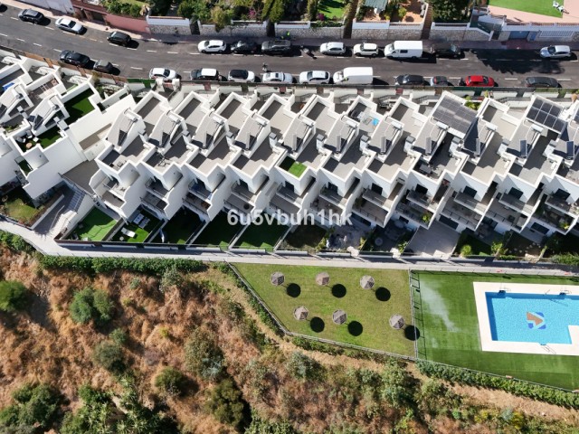 Maison mitoyenne avec 3 Chambres  à Benalmadena Costa