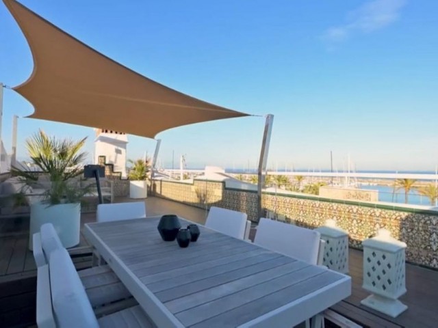 4 Bedrooms Apartment in Benalmadena Costa